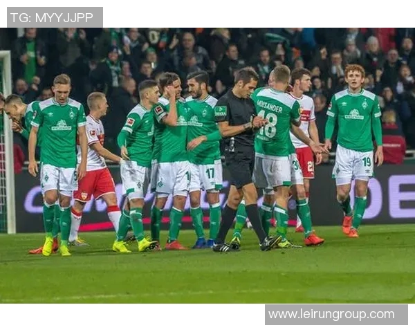 沙尔克保级形势严峻，战平不莱梅难解困局